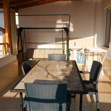 Lux Apartment Vlore Bagian luar foto